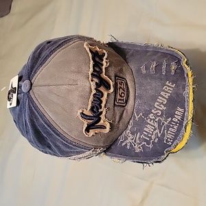 BJB 1625 BASEBALL CAP WITH CENTRAL PARK & TIMESQUARE ON FRONT